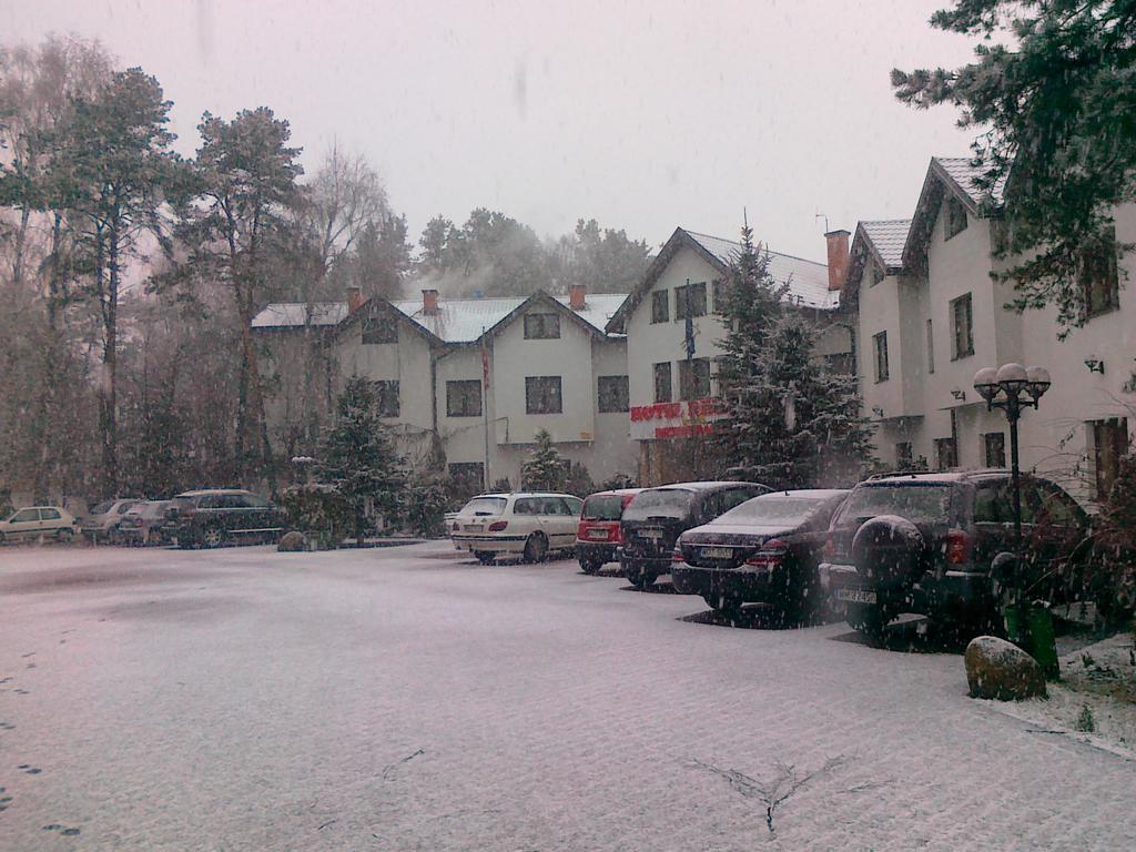 Hotel Relaks Wola Ducka Exterior photo