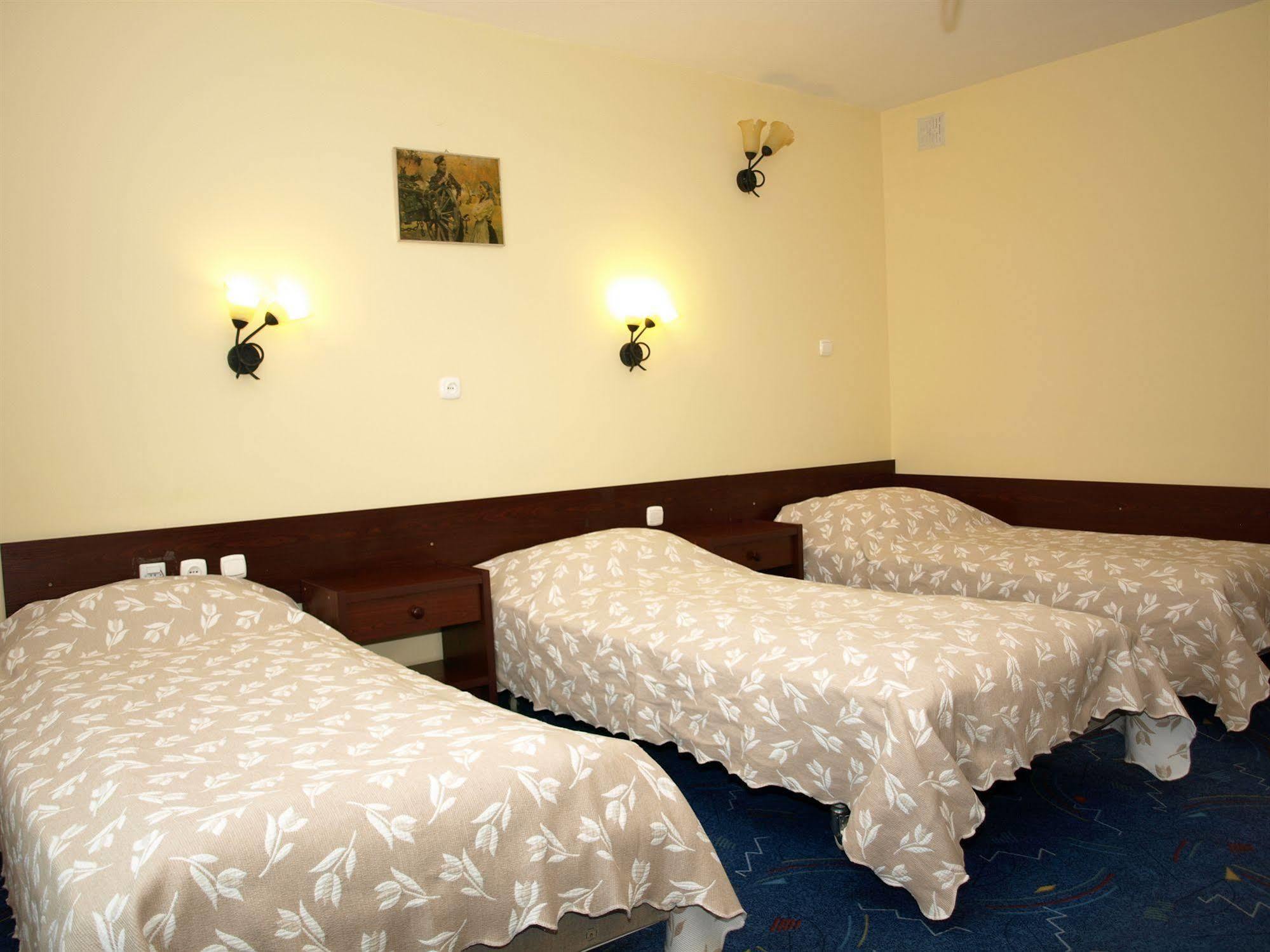 Hotel Relaks Wola Ducka Exterior photo